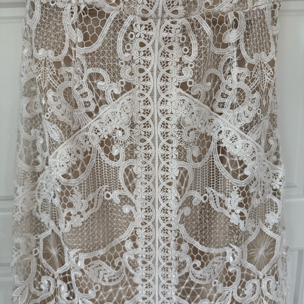 Tara Lauren Spring 2017 Strapless Lace Over Satin with Train Wedding Dress Sz 10 - Picture 12 of 15